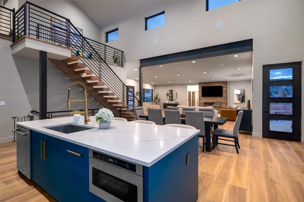 23395 Stageline Avenue Oak Creek, CO 80467