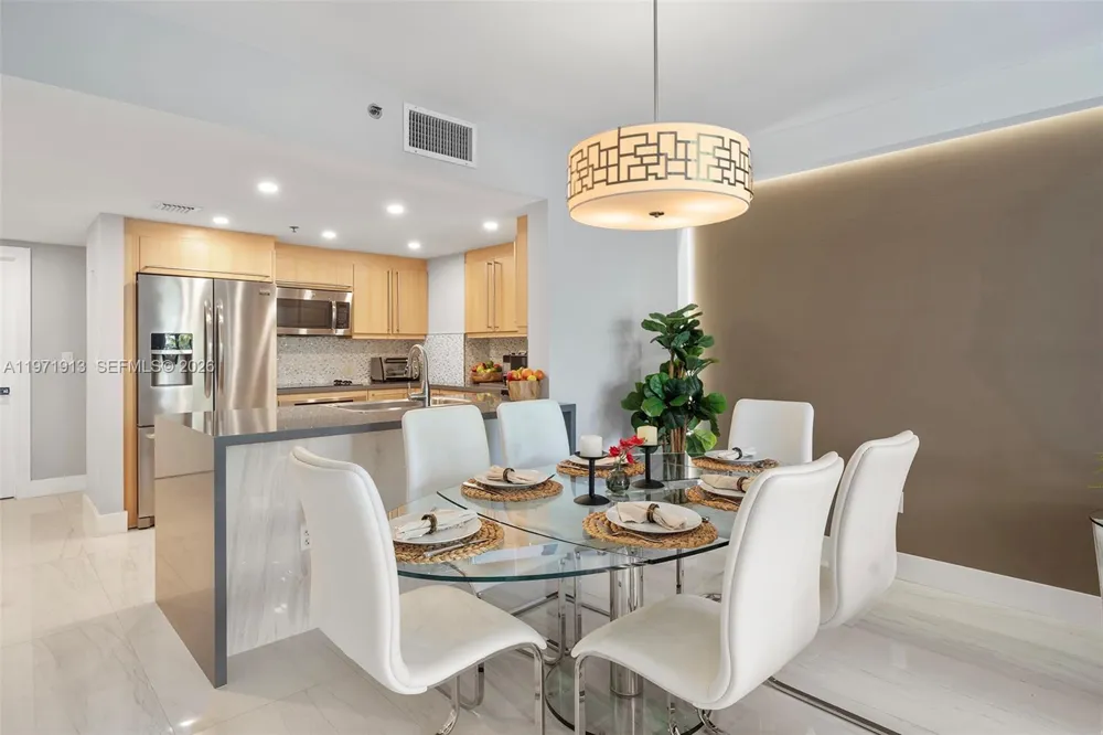 226 Ocean Dr #3C Miami Beach, FL 33139
