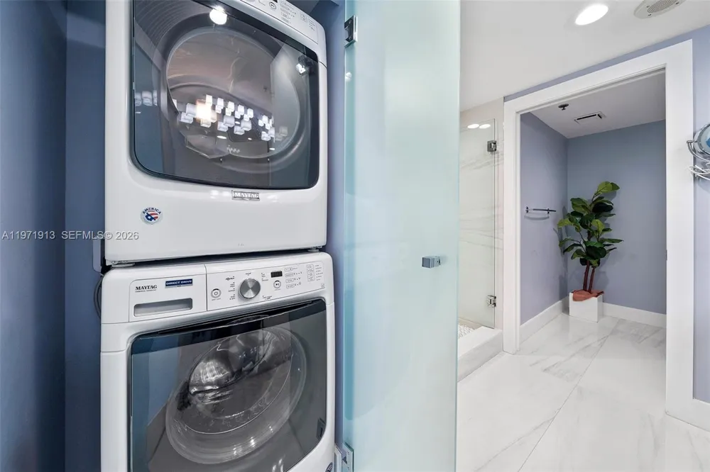 226 Ocean Dr #3C Miami Beach, FL 33139