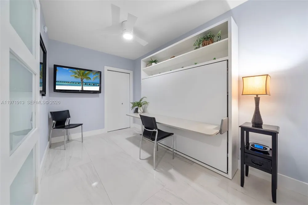 226 Ocean Dr #3C Miami Beach, FL 33139