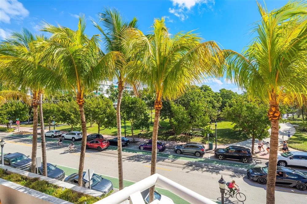 226 Ocean Dr #3C Miami Beach, FL 33139