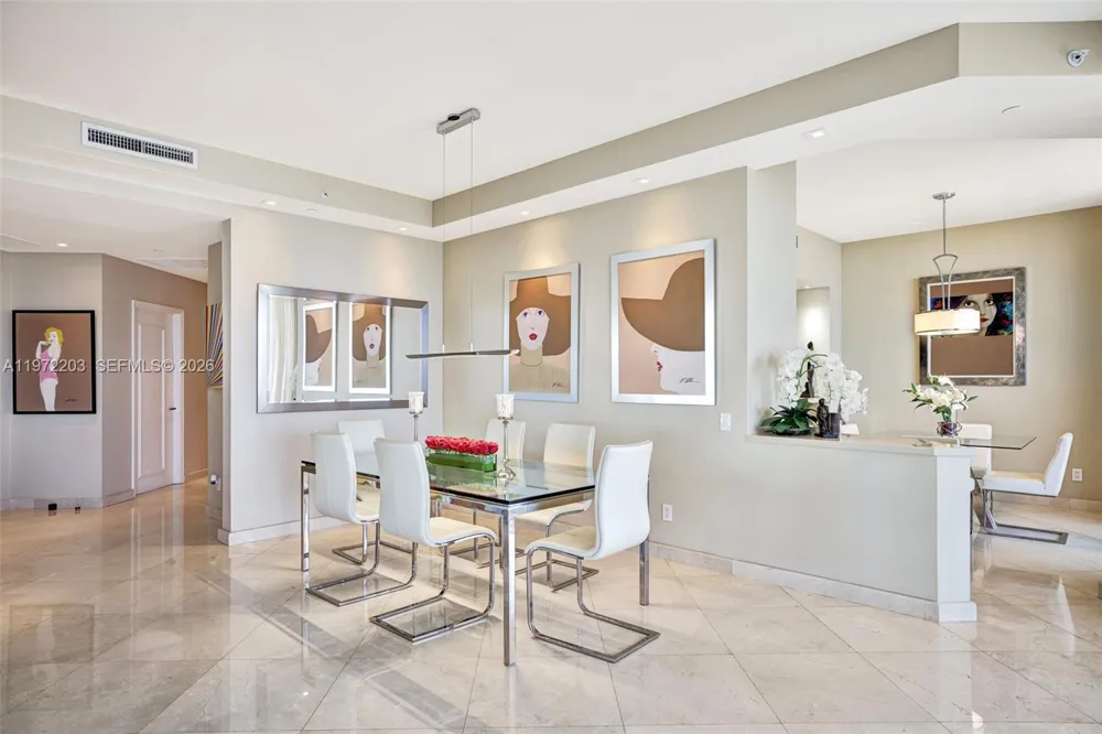 21200 Point Pl #PH2804 Aventura, FL 33180
