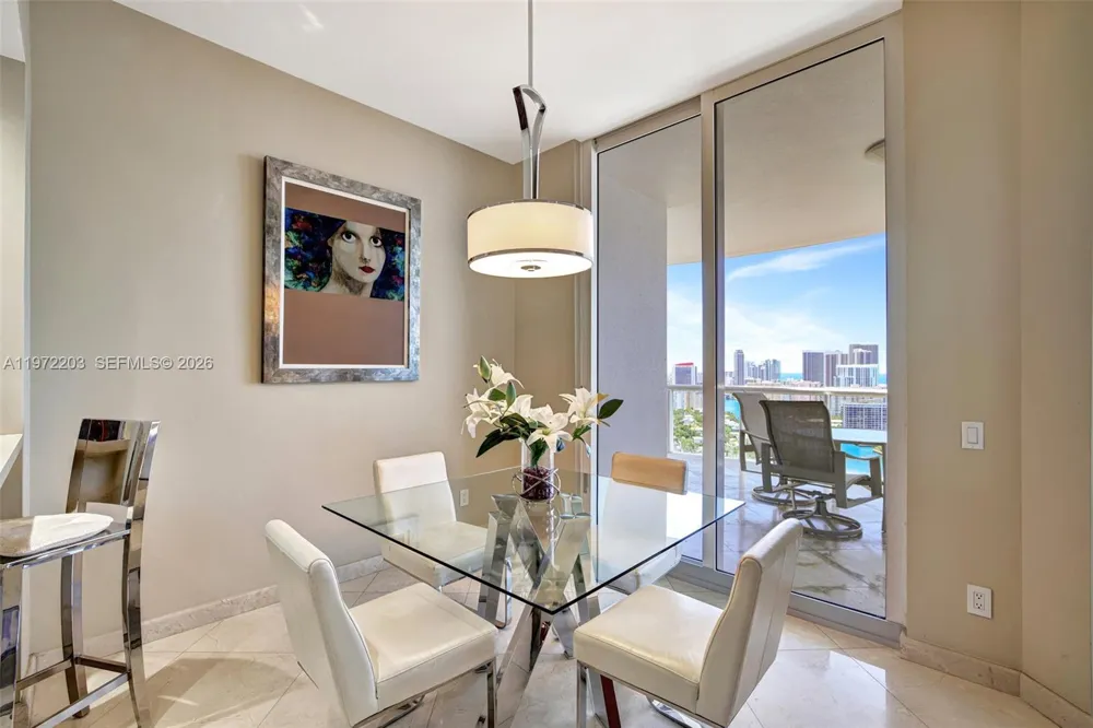 21200 Point Pl #PH2804 Aventura, FL 33180
