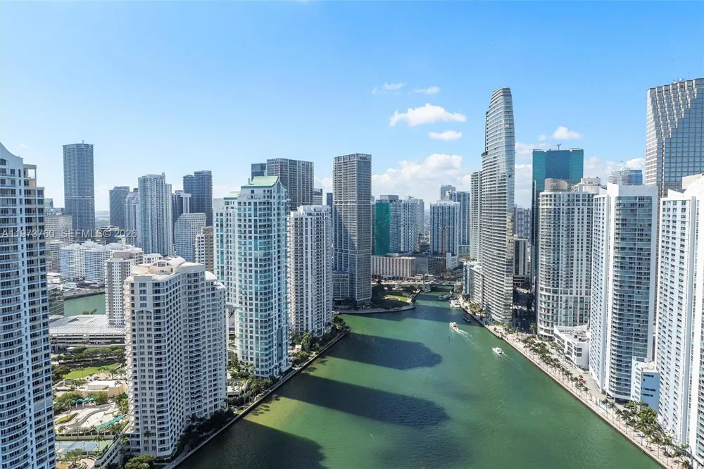 300 Biscayne Blvd Way #903 Miami, FL 33131