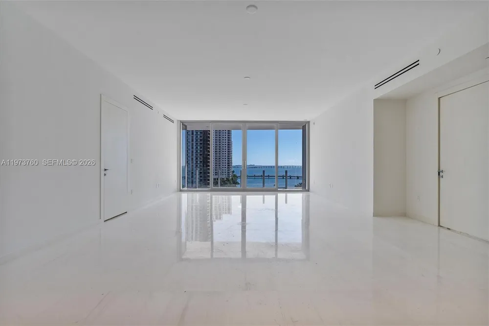 300 Biscayne Blvd Way #903 Miami, FL 33131