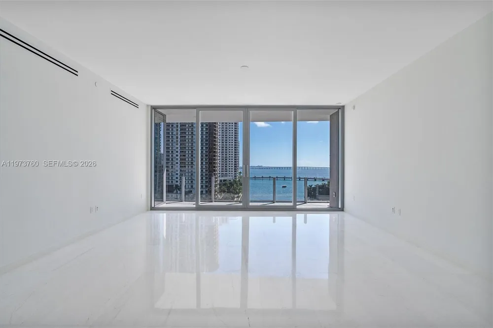 300 Biscayne Blvd Way #903 Miami, FL 33131
