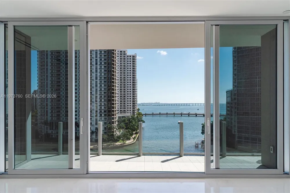 300 Biscayne Blvd Way #903 Miami, FL 33131