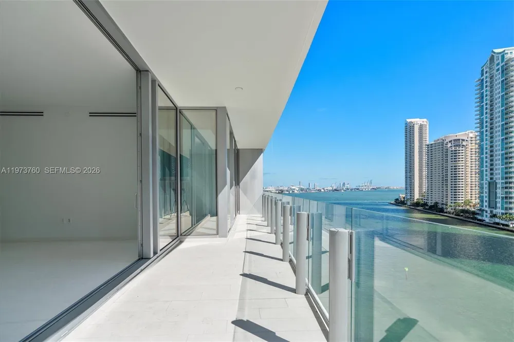 300 Biscayne Blvd Way #903 Miami, FL 33131