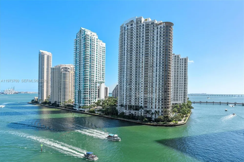 300 Biscayne Blvd Way #903 Miami, FL 33131