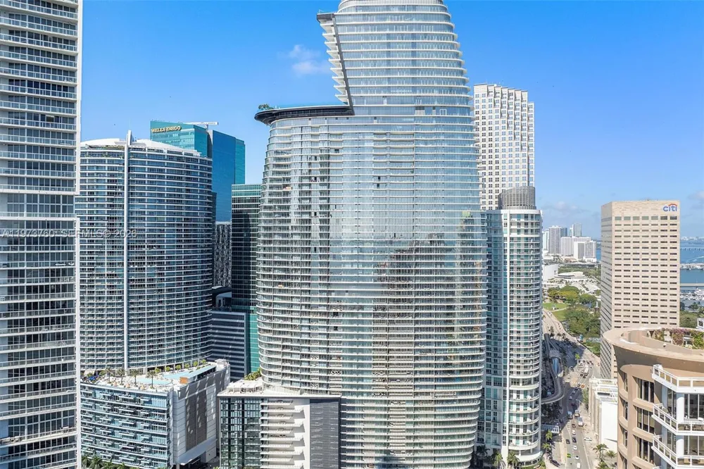 300 Biscayne Blvd Way #903 Miami, FL 33131