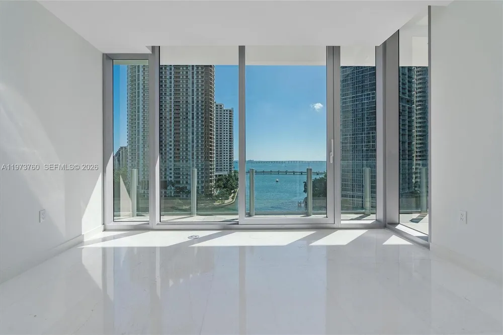 300 Biscayne Blvd Way #903 Miami, FL 33131