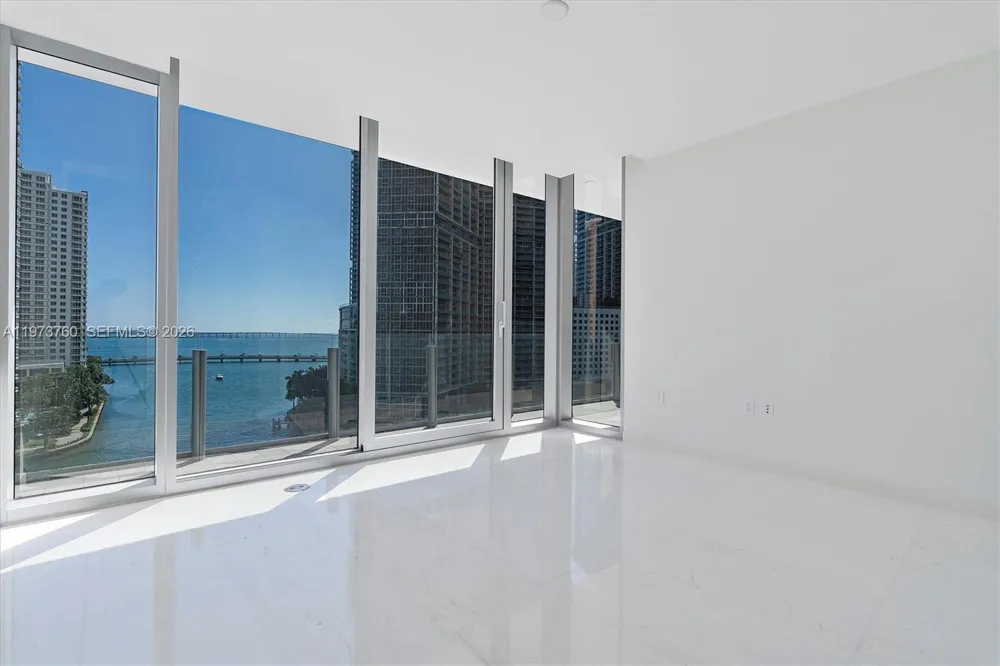 300 Biscayne Blvd Way #903 Miami, FL 33131