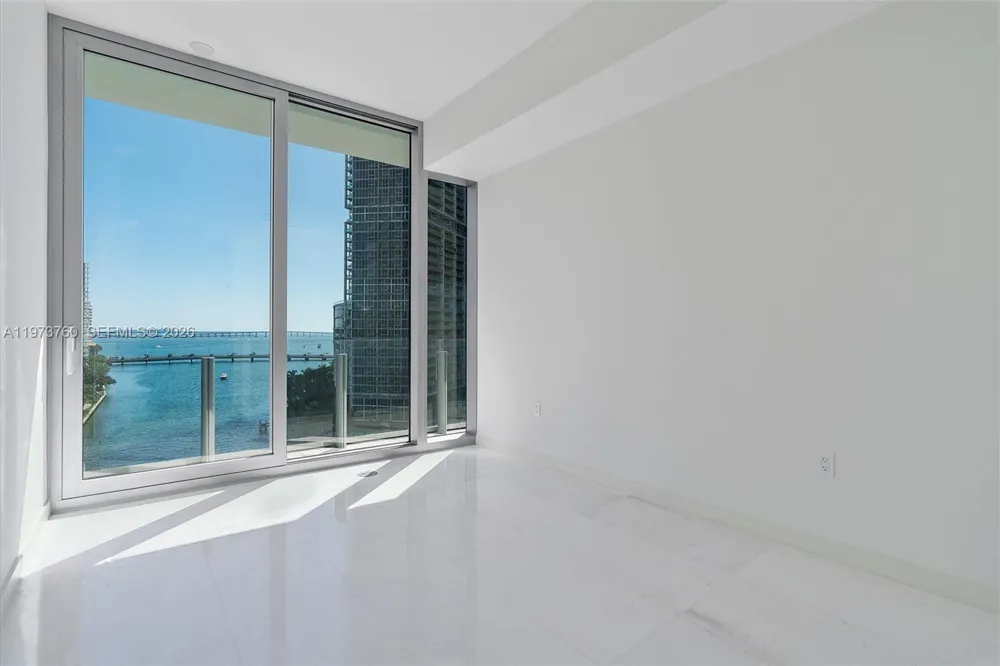 300 Biscayne Blvd Way #903 Miami, FL 33131