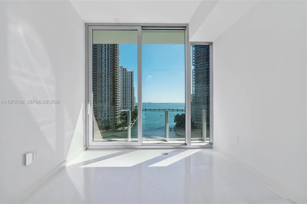 300 Biscayne Blvd Way #903 Miami, FL 33131