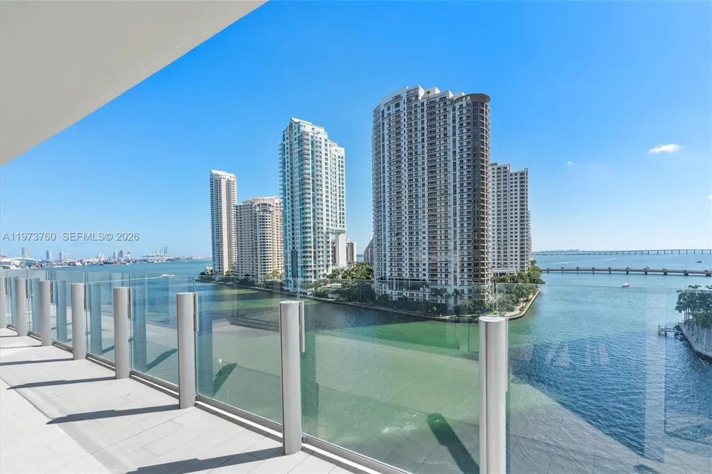 300 Biscayne Blvd Way #903 Miami, FL 33131