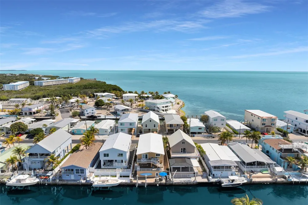 226 Normandy Dr Tavernier, FL 33070