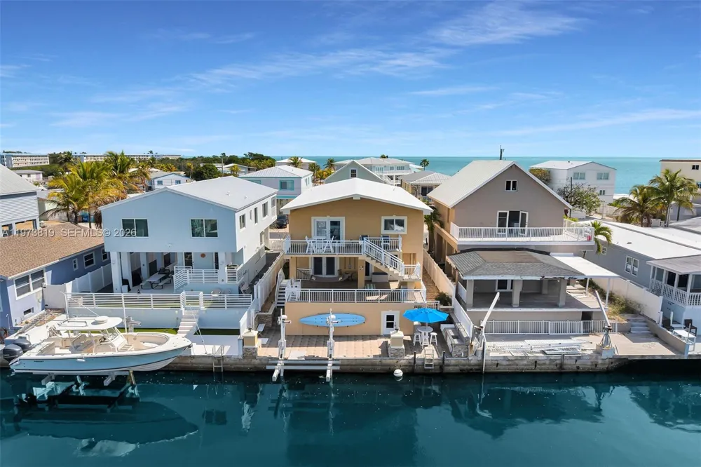 226 Normandy Dr Tavernier, FL 33070