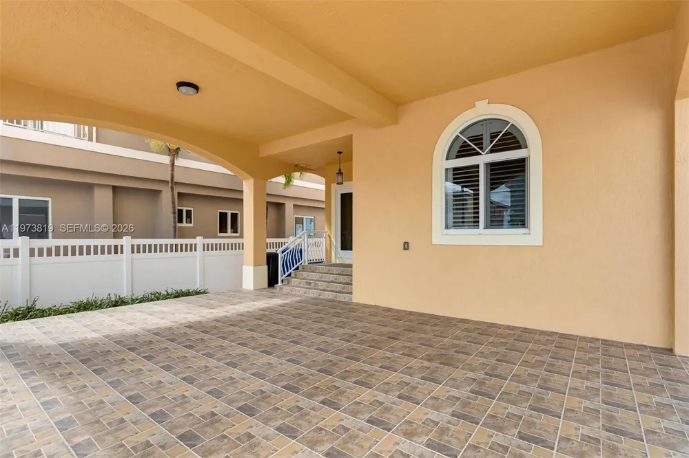 226 Normandy Dr Tavernier, FL 33070