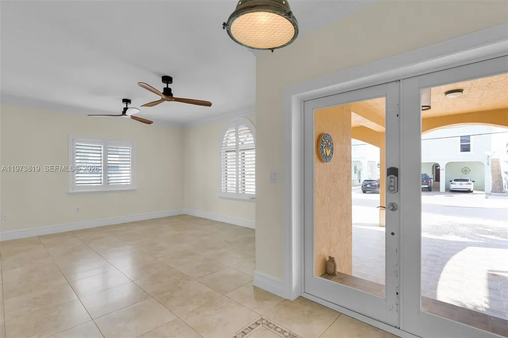 226 Normandy Dr Tavernier, FL 33070