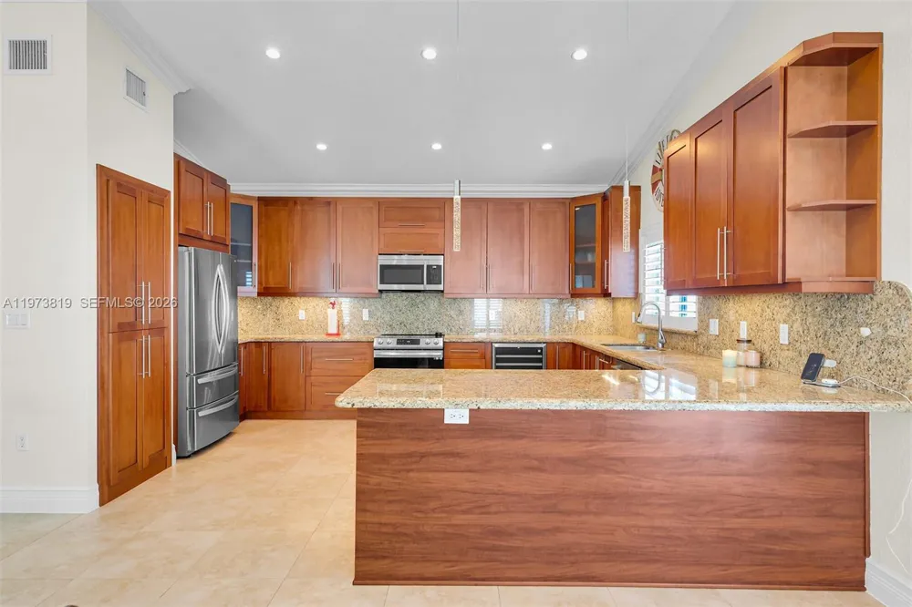 226 Normandy Dr Tavernier, FL 33070