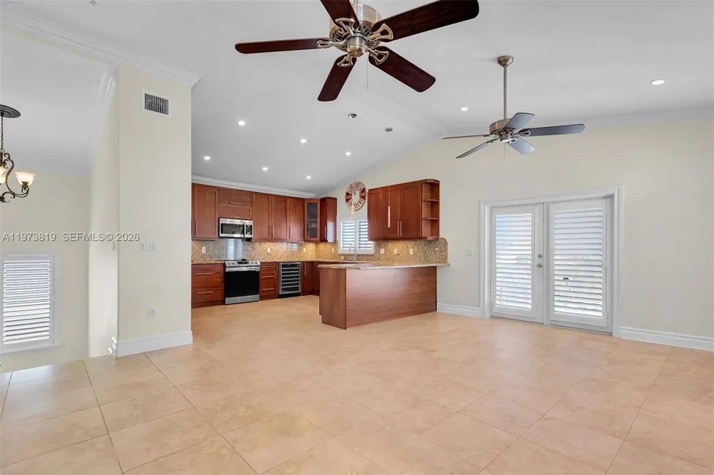 226 Normandy Dr Tavernier, FL 33070