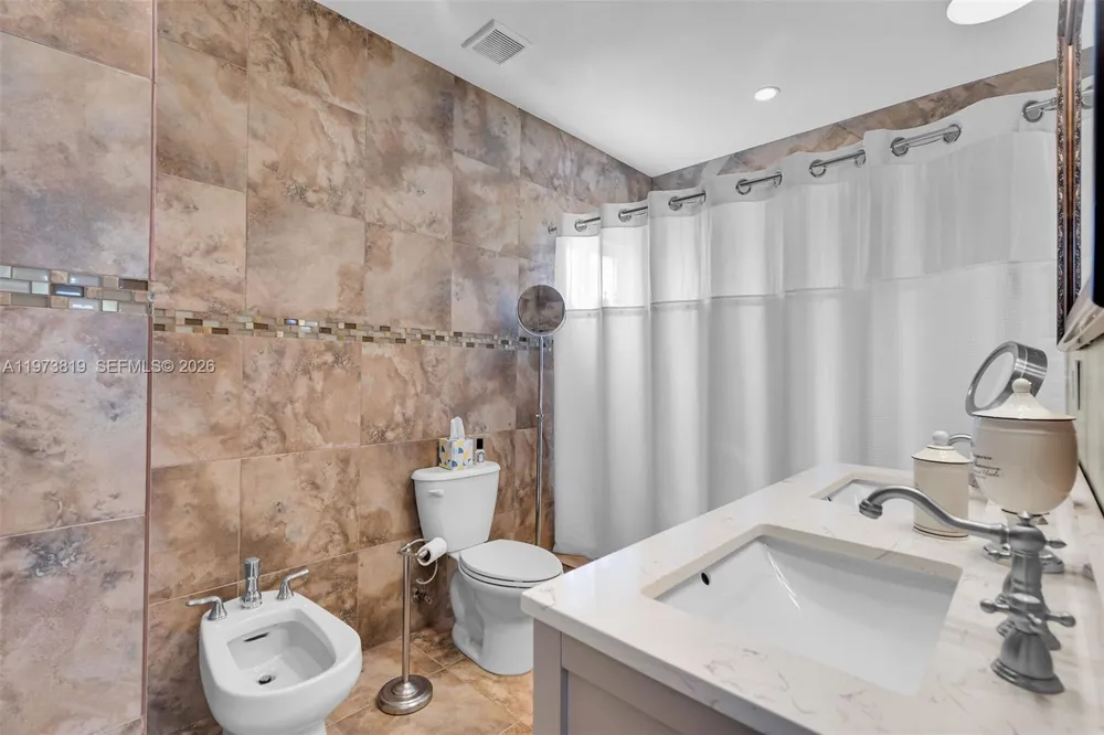 226 Normandy Dr Tavernier, FL 33070