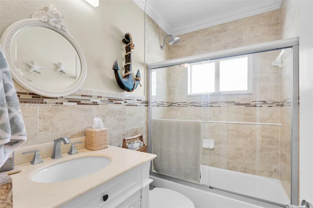 226 Normandy Dr Tavernier, FL 33070