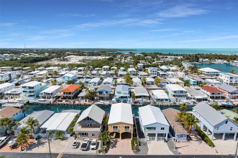 226 Normandy Dr Tavernier, FL 33070