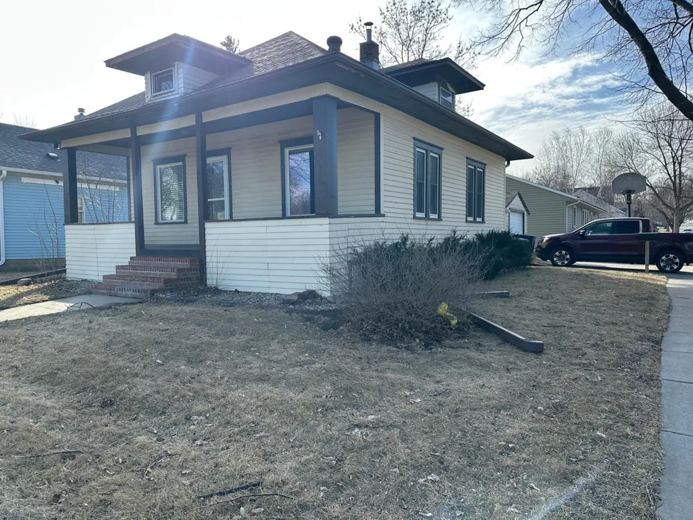631 Cedar Street Luverne, MN 56156