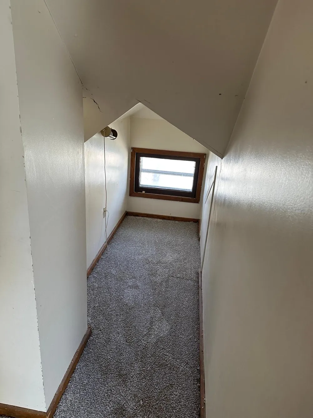 631 Cedar Street Luverne, MN 56156