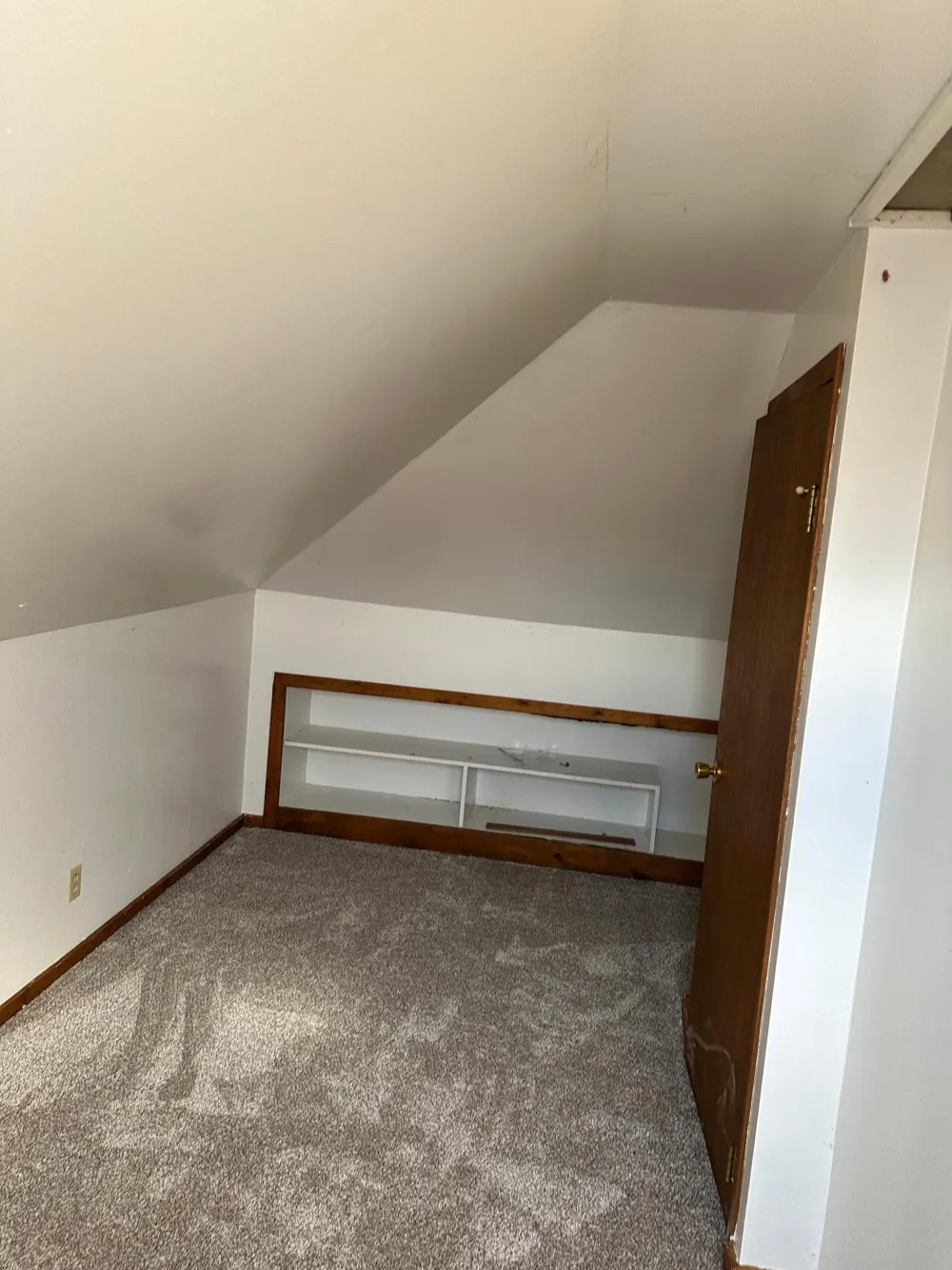 631 Cedar Street Luverne, MN 56156