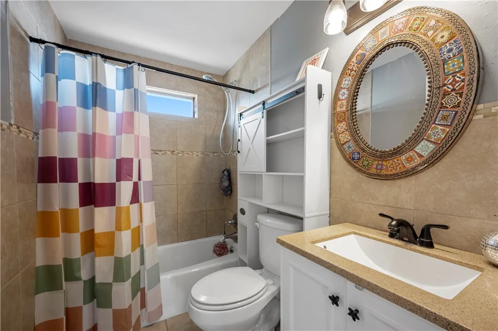 622 S Sandpiper Ingleside, TX 78362