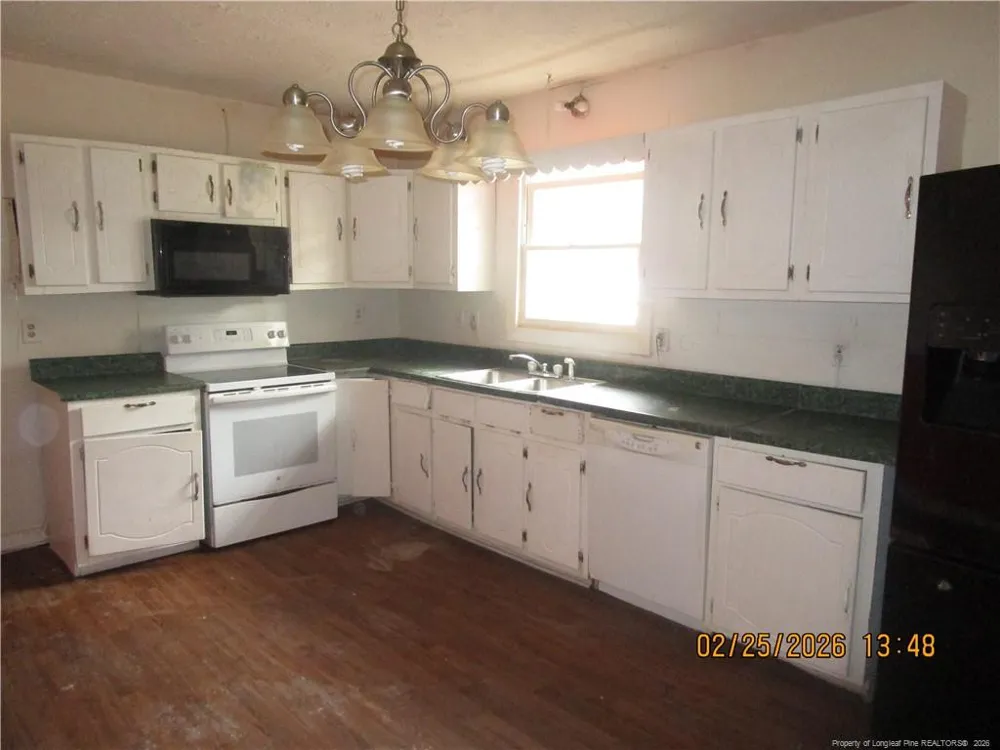 256 Chesters Road Roseboro, NC 28382