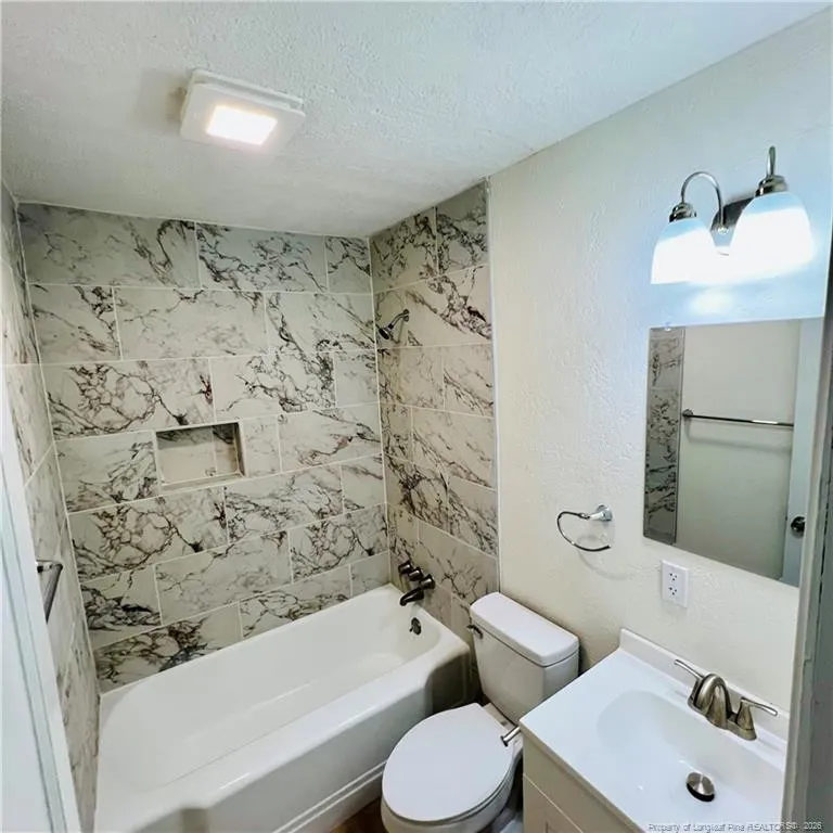 1005 S Pine Street Laurinburg, NC 28352
