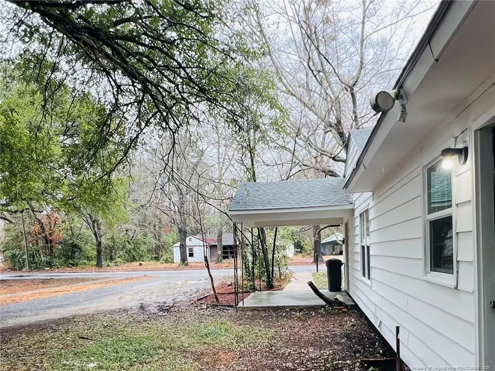 1005 S Pine Street Laurinburg, NC 28352