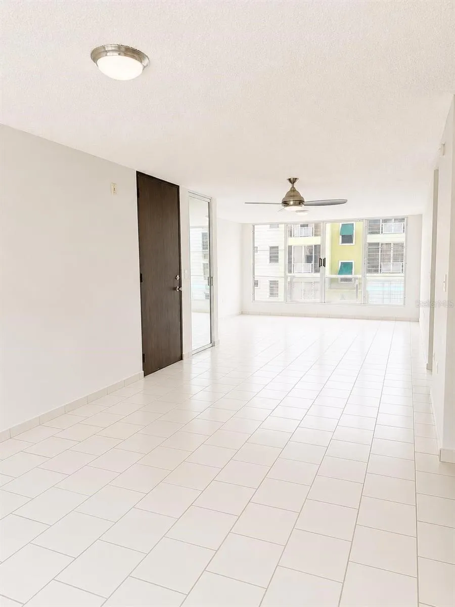 Alturas de Piedras Blanca UNITS D-202 Guaynabo, PR 00969