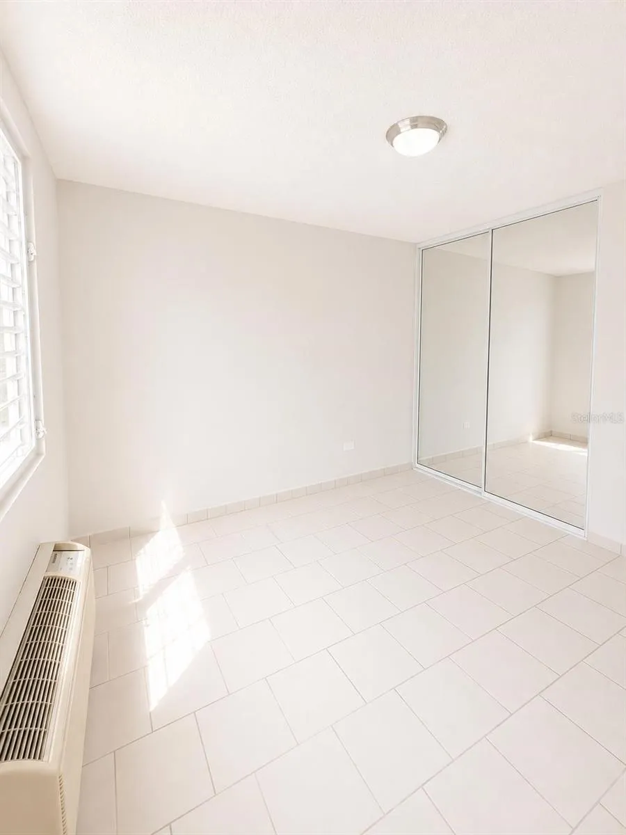 Alturas de Piedras Blanca UNITS D-202 Guaynabo, PR 00969
