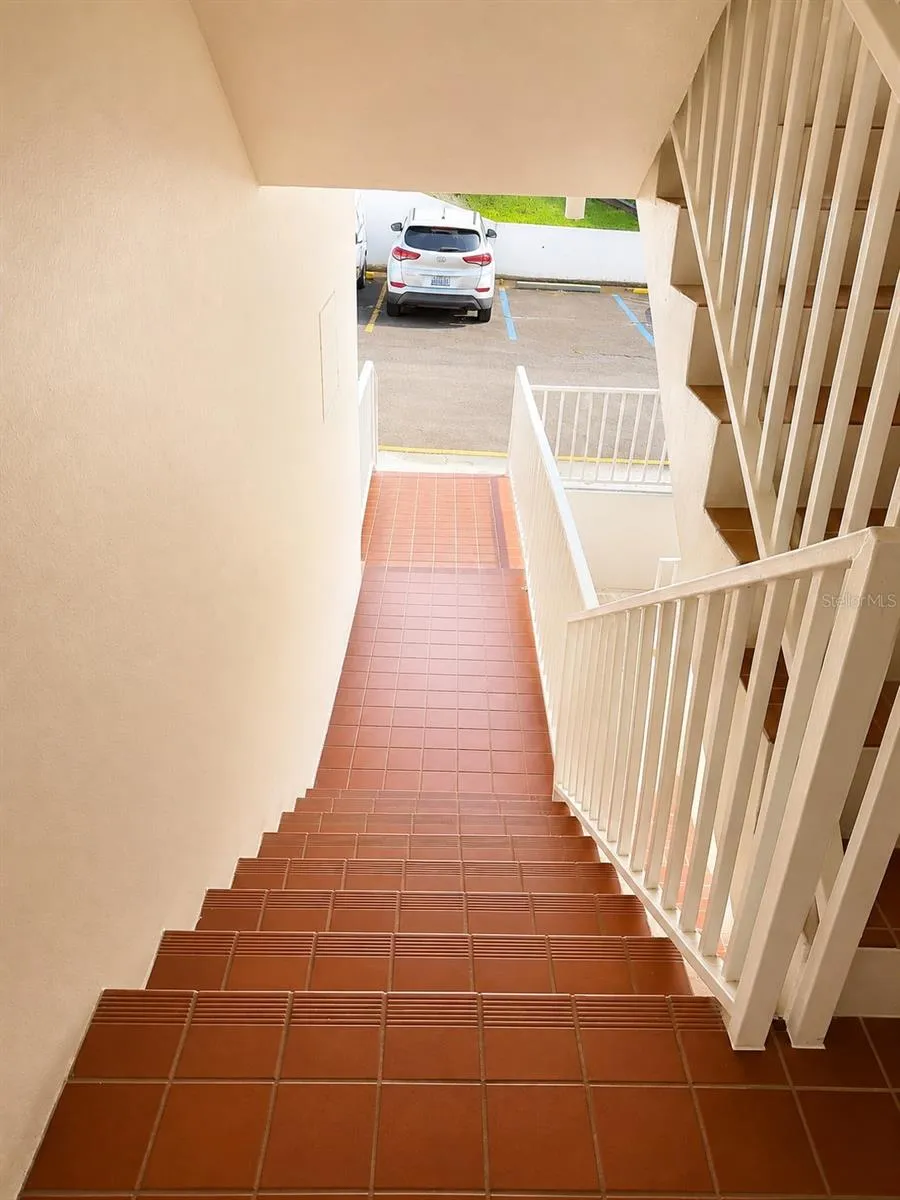 Alturas de Piedras Blanca UNITS D-202 Guaynabo, PR 00969