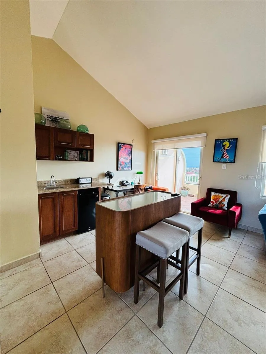285 PALMAS INN DRIVE #8-302 Humacao, PR 00791