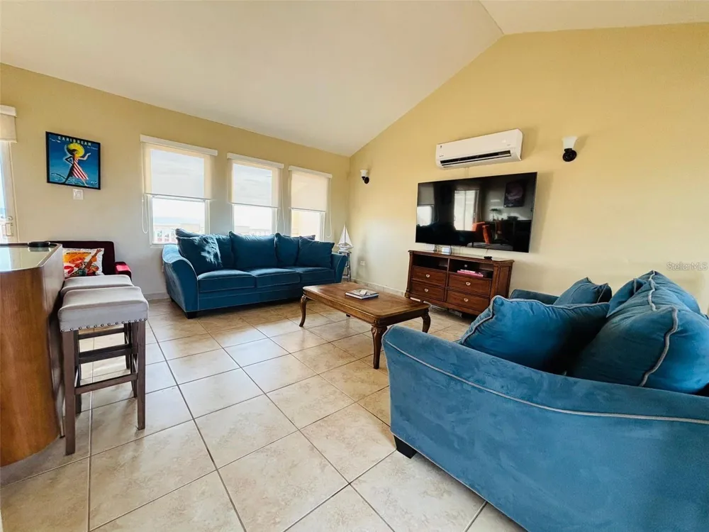 285 PALMAS INN DRIVE #8-302 Humacao, PR 00791