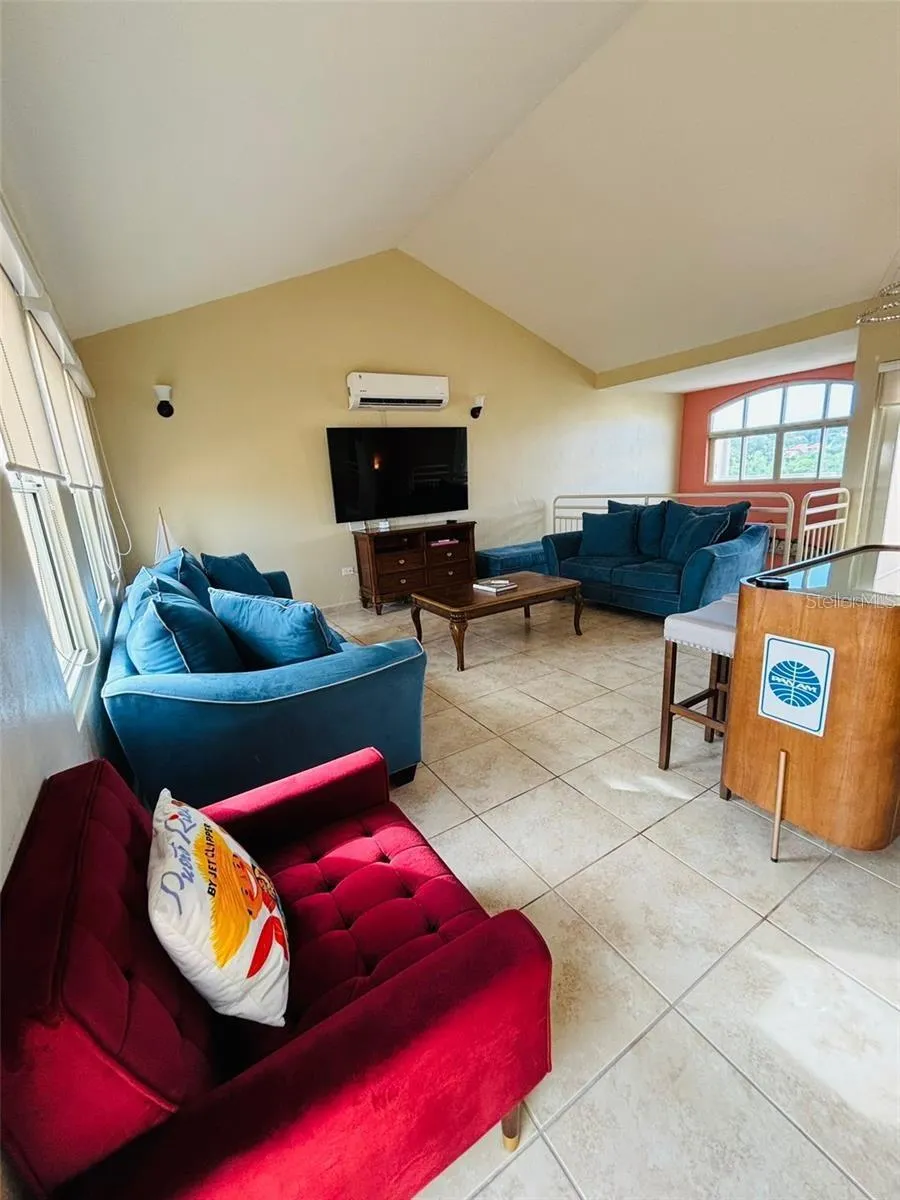 285 PALMAS INN DRIVE #8-302 Humacao, PR 00791