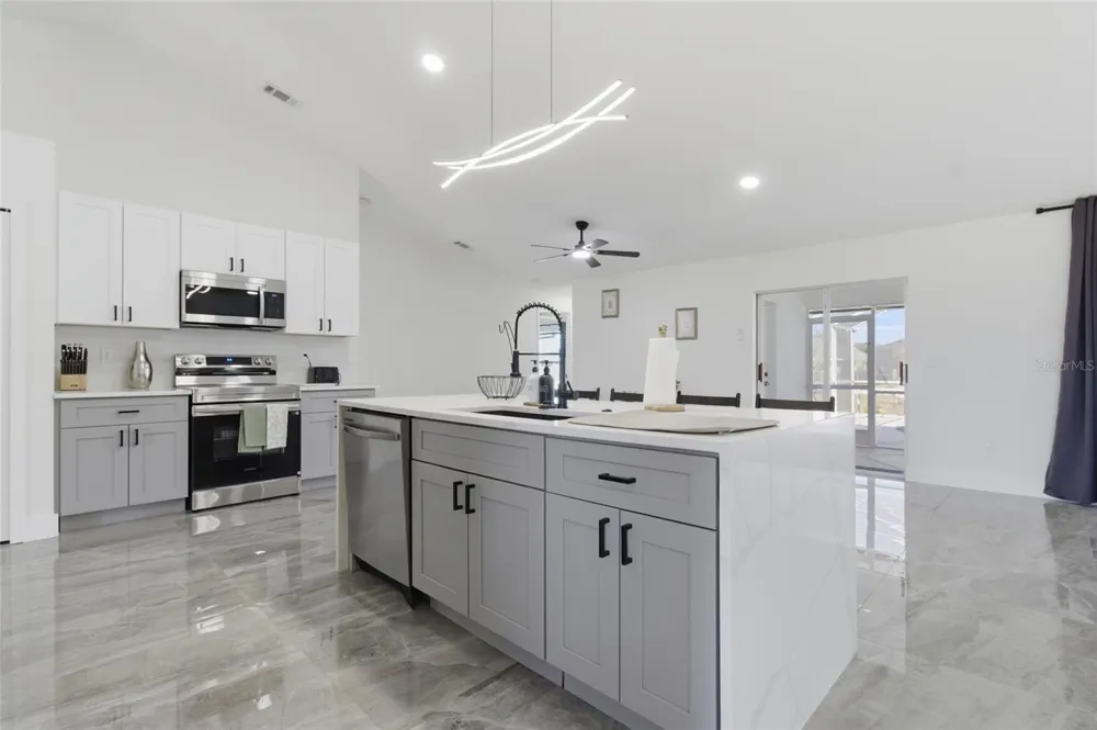 619 SW 26TH TERRACE Cape Coral, FL 33914