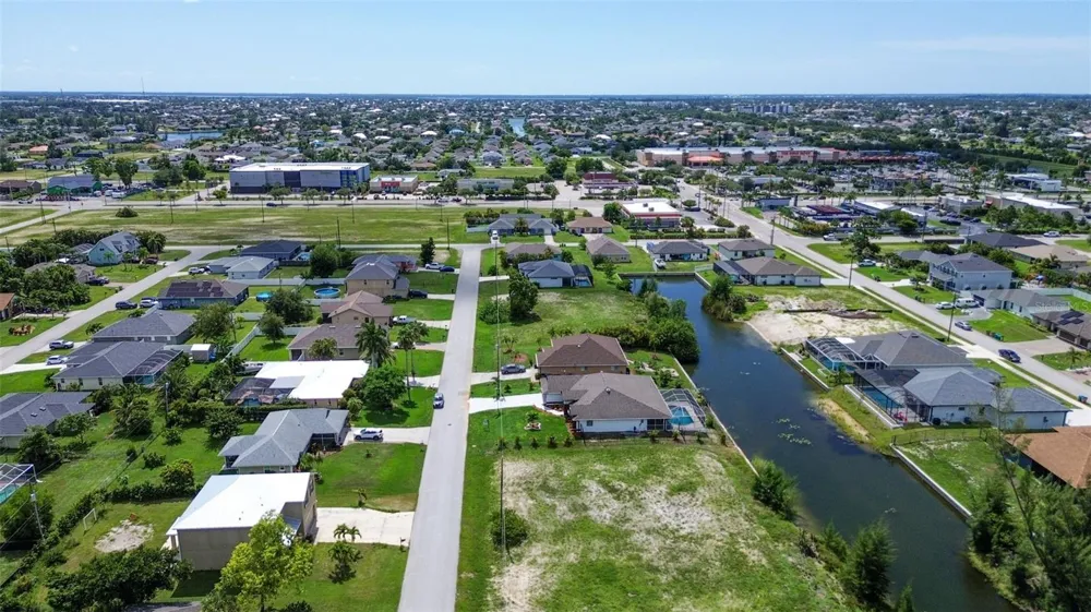 619 SW 26TH TERRACE Cape Coral, FL 33914