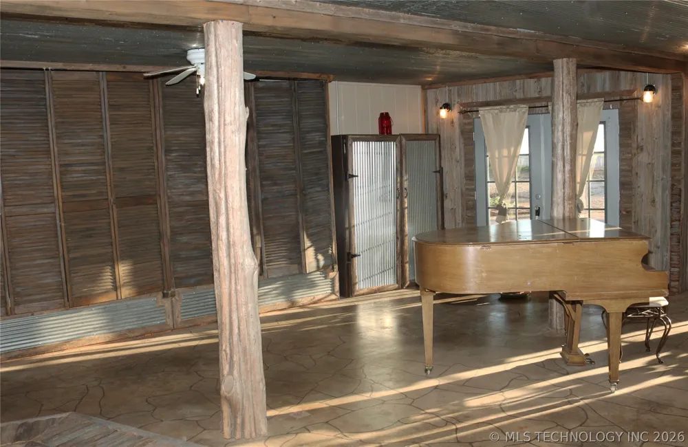 903 County Street 2910 Street Tuttle, OK 73089