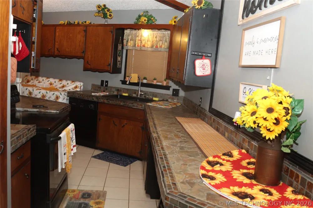 903 County Street 2910 Street Tuttle, OK 73089