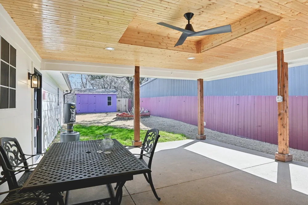 720 Calumet Avenue Cockrell Hill, TX 75211
