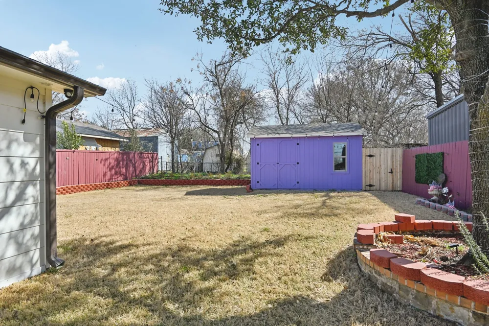 720 Calumet Avenue Cockrell Hill, TX 75211