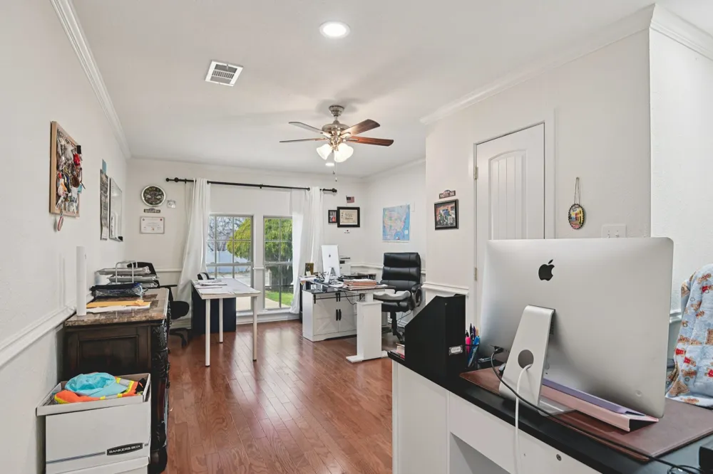 720 Calumet Avenue Cockrell Hill, TX 75211