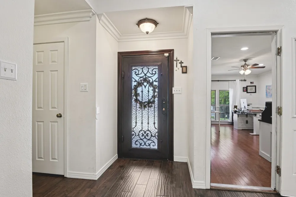 720 Calumet Avenue Cockrell Hill, TX 75211