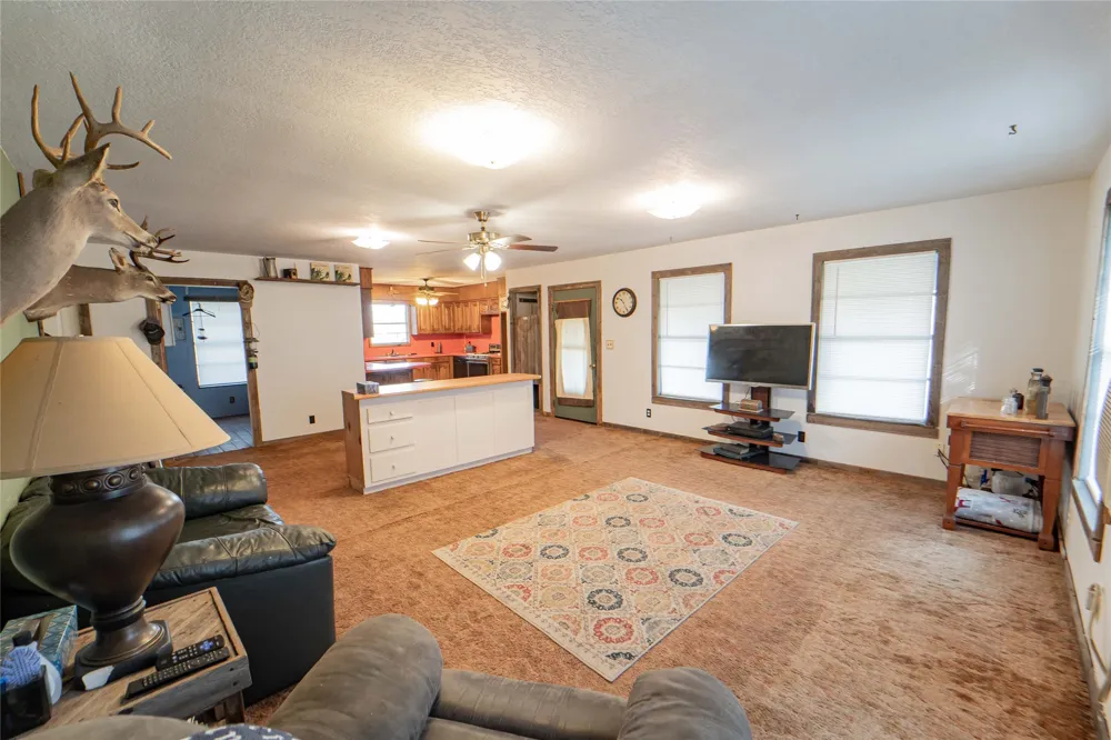 901 S Miller Street Breckenridge, TX 76424